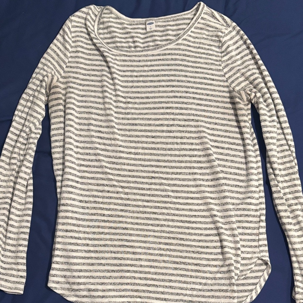 Old Navy Gray and White Striped Soft Plush Tee